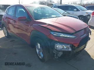 2021 Hyundai Kona SE with VIN KM8K12AA7MU645814, listed as a IAAI auction lot 41852932 with 85,044 mi miles and . Bid and sale history available at carsss.com. Image 1.