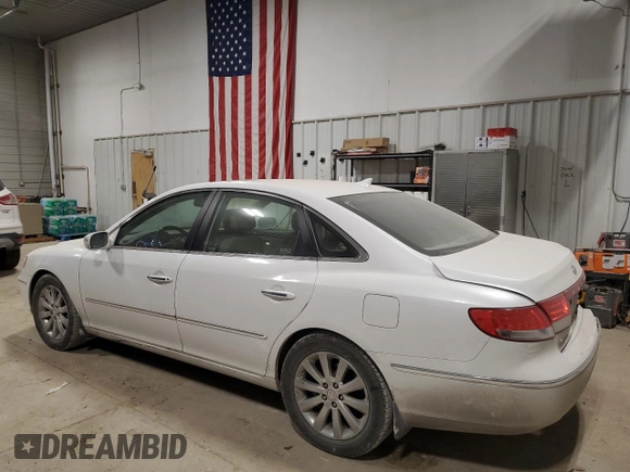 2009 Hyundai Azera Limited z VIN KMHFC46F09A372929, wystawiony jako Copart lot #88455705 z przebiegiem 111 222 mil mil oraz Szkoda całkowita • Salvage title. Historia ofert i sprzedaży dostępna na DreamBid. Obrazek 2.