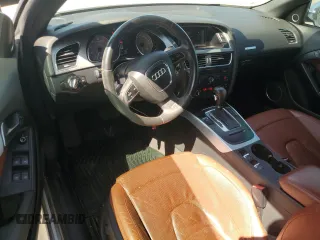 2010 Audi S5 Premium Plus z VIN WAUCGAFH3AN013001, wystawiony jako Copart lot #59315775 z przebiegiem 94 238 mil mil oraz Szkoda całkowita • Salvage title. Historia ofert i sprzedaży dostępna na DreamBid. Obrazek 8.