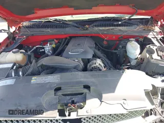 2004 Chevrolet Silverado 1500 LS with VIN 1GCEC19V84Z142003, listed as a IAAI auction lot 41998056 with 214,671 mi miles. Bid and sale history available at carsss.com. Image 10.