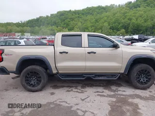 2024 Chevrolet Colorado 4WD Trail Boss with VIN 1GCPTEEK2R1155752, listed as a IAAI auction lot 42211659 with 28,428 mi miles and . Bid and sale history available at DreamBid. Image 14.