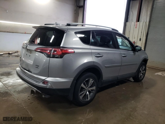 2018 Toyota RAV4 XLE with VIN 2T3RFREVXJW714634, listed as a Copart auction lot 79081164 with 53,689 mi miles and Salvage Title. Bid and sale history available at carsss.com. Image 3.
