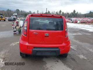 2010 Kia Soul + with VIN KNDJT2A27A7160893, listed as a IAAI auction lot 41312041 with 221,568 mi miles. Bid and sale history available at carsss.com. Image 16.