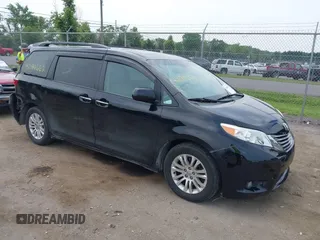 2016 Toyota Sienna XLE with VIN 5TDYK3DC9GS706815, listed as a IAAI auction lot 42494662 with 141,157 mi miles and . Bid and sale history available at DreamBid. Image 1.