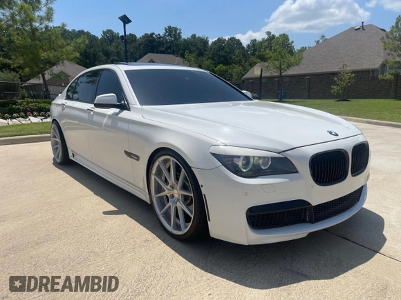 2010 BMW 7 Series 750Li с VIN WBAKB8C58ACY64395, выставлен на аукционе Copart как лот 55361135 с пробегом 137 375 миль миль и Списание • Salvage title. История ставок и продаж доступна на DreamBid. Изображение 1.