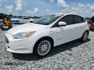 2013 Ford Focus Electric z VIN 1FADP3R41DL241175, wystawiony jako Copart lot #59012055 z przebiegiem 48 401 mil mil oraz Czysty tytuł • Clean title. Historia ofert i sprzedaży dostępna na DreamBid. Obrazek 1.