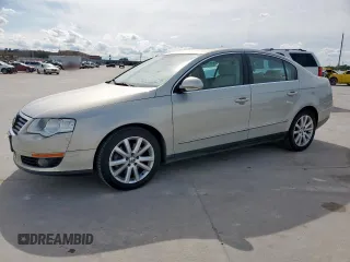 2010 Volkswagen Passat Komfort z VIN WVWJK7AN9AE077813, wystawiony jako Copart lot #56409415 z przebiegiem 148 043 mil mil oraz Czysty tytuł • Clean title. Historia ofert i sprzedaży dostępna na DreamBid. Obrazek 1.