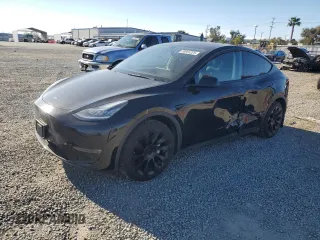 2021 Tesla Model Y Long Range z VIN 5YJYGDEE3MF092495, wystawiony jako Copart lot #50664225 z przebiegiem 72 947 mil mil oraz Szkoda całkowita • Salvage title. Historia ofert i sprzedaży dostępna na DreamBid. Obrazek 1.
