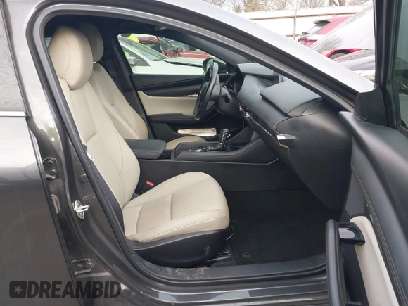 2019 Mazda 3 with VIN JM1BPAJMXK1121384, listed as a IAAI auction lot 41365150 with 38,899 mi miles and . Bid and sale history available at DreamBid. Image 5.
