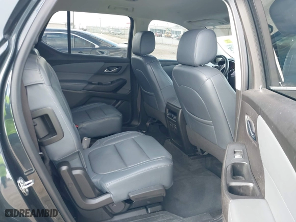 2021 Chevrolet Traverse LT Leather with VIN 1GNERHKW7MJ212137, listed as a IAAI auction lot 41420829 with 100,371 mi miles. Bid and sale history available at carsss.com. Image 8.