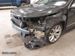 2015 Chevrolet Impala LTZ with VIN 2G1165S33F9136329, listed as a IAAI auction lot 41639698 with 198,027 mi miles. Bid and sale history available at carsss.com. Image 17.