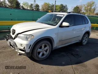 2010 BMW X5 35d z VIN 5UXFF0C53ALJ98927, wystawiony jako Copart lot #55599395 z przebiegiem 152 027 mil mil oraz Szkoda całkowita • Salvage title. Historia ofert i sprzedaży dostępna na DreamBid. Obrazek 1.