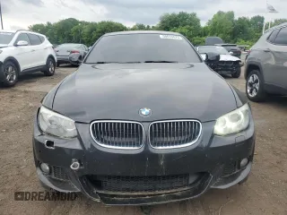 2011 BMW 3 Series 328i z VIN WBAKE3C54BE558827, wystawiony jako Copart lot #58634875 z przebiegiem 126 918 mil mil oraz Czysty tytuł • Clean title. Historia ofert i sprzedaży dostępna na DreamBid. Obrazek 5.