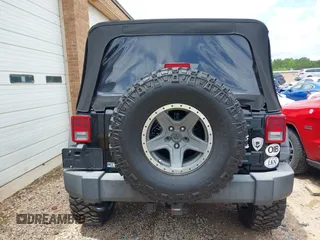 2015 Jeep Wrangler Unlimited Rubicon с VIN 1C4BJWFG4FL566862, выставлен на аукционе IAAI как лот 42310901 с пробегом 146 206 миль миль и . История ставок и продаж доступна на DreamBid. Изображение 16.
