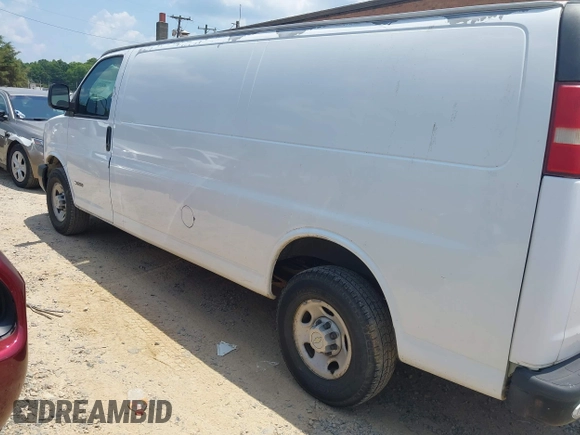 2006 Chevrolet Express Cargo with VIN 1GCGG29U161103541, listed as a IAAI auction lot 42582209 with 299,787 mi miles and . Bid and sale history available at DreamBid. Image 3.