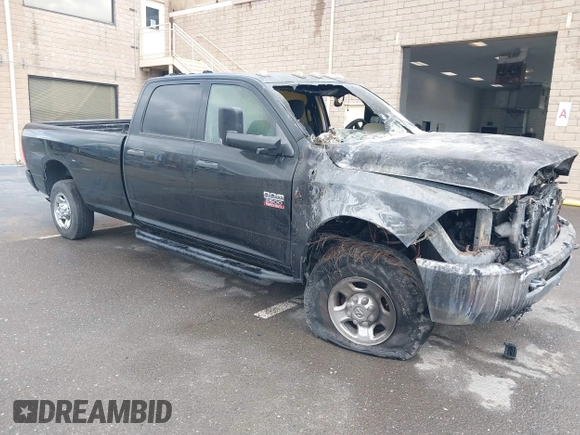 2012 Ram 2500 ST z VIN 3C6UD5HL0CG181853, wystawiony jako IAAI lot #41603748 z przebiegiem Nie podano mil oraz . Historia ofert i sprzedaży dostępna na DreamBid. Obrazek 1.