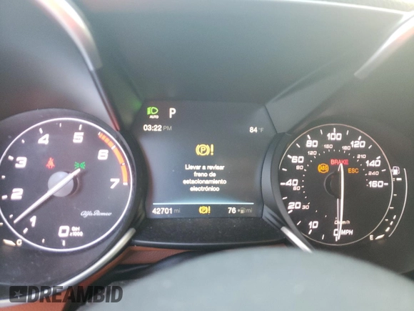 2017 Alfa Romeo Giulia with VIN ZARFAEBN8H7545935, listed as a Copart auction lot 35959713 with 42,701 mi miles. Bid and sale history available at carsss.com. Image 9.
