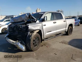 2017 Toyota Tundra 2WD SR5 with VIN 5TFEW5F14HX215126, listed as a Copart auction lot 48636215 with 0 mi miles and Salvage Title. Bid and sale history available at carsss.com. Image 1.