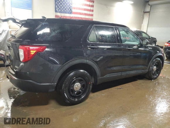 2022 Ford Police Interceptor Utility z VIN 1FM5K8AW1NNA01987, wystawiony jako Copart lot #45993075 z przebiegiem 58 342 mil mil oraz Szkody całkowita. Historia ofert i sprzedaży dostępna na DreamBid. Obrazek 3.