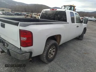 2010 Chevrolet Silverado 1500 with VIN 1GCSKPE31AZ229573, listed as a IAAI auction lot 41203758 with 128,175 mi miles and . Bid and sale history available at DreamBid. Image 4.