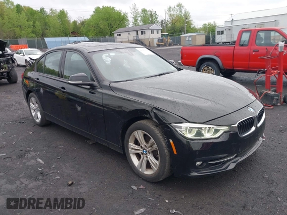2016 BMW 3 Series 328i xDrive z VIN WBA8E3G5XGNT26311, wystawiony jako IAAI lot #42190192 z przebiegiem 124 516 mil mil oraz . Historia ofert i sprzedaży dostępna na DreamBid. Obrazek 1.
