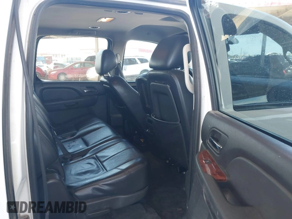 2012 Chevrolet Suburban LT with VIN 1GNSKJE70CR295137, listed as a IAAI auction lot 42112072 with 291,912 mi miles and . Bid and sale history available at DreamBid. Image 8.