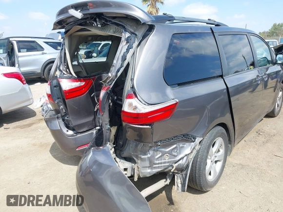 2015 Toyota Sienna LE AAS с VIN 5TDKK3DC8FS594979, выставлен на аукционе IAAI как лот 42137215 с пробегом 122 525 миль миль и . История ставок и продаж доступна на DreamBid. Изображение 6.
