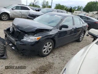 2011 Toyota Camry LE z VIN 4T4BF3EK4BR089118, wystawiony jako Copart lot #58965455 z przebiegiem 169 816 mil mil oraz Czysty tytuł • Clean title. Historia ofert i sprzedaży dostępna na DreamBid. Obrazek 1.