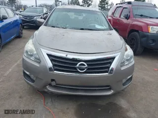2014 Nissan Altima 2.5 with VIN 1N4AL3AP7EC175110, listed as a IAAI auction lot 41379349 with 91,642 mi miles. Bid and sale history available at carsss.com. Image 12.