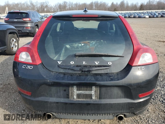2013 Volvo C30 T5 z VIN YV1672MK2D2303931, wystawiony jako Copart lot #50793765 z przebiegiem 135 889 mil mil oraz Szkoda całkowita • Salvage title. Historia ofert i sprzedaży dostępna na DreamBid. Obrazek 6.