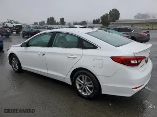 2015 Hyundai Sonata 2.4L SE with VIN 5NPE24AF2FH155557, listed as a Copart auction lot 85372854 with 269,581 mi miles and Clean Title. Bid and sale history available at carsss.com. Image 2.
