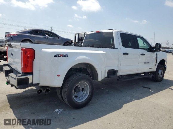 2024 Ford F-350 XL with VIN 1FT8W3DT1RED53094, listed as a Copart auction lot 55148685 with 20,582 mi miles and Clean Title. Bid and sale history available at DreamBid. Image 3.