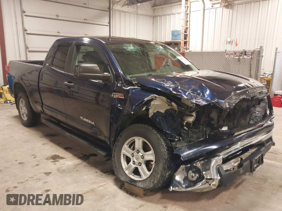 2010 Toyota Tundra z VIN 5TFUW5F10AX154651, wystawiony jako IAAI lot #42113722 z przebiegiem 225 372 mil mil oraz . Historia ofert i sprzedaży dostępna na DreamBid. Obrazek 1.