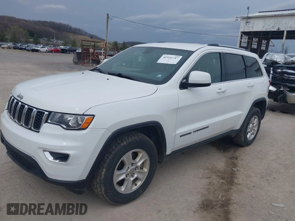 2017 Jeep Grand Cherokee Laredo with VIN 1C4RJFAG2HC605182, listed as a IAAI auction lot 41926247 with 131,474 mi miles. Bid and sale history available at carsss.com. Image 18.