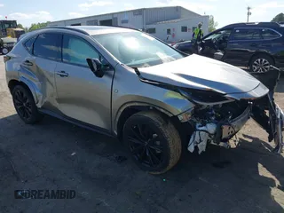 2024 Lexus NX 350 F Sport z VIN 2T2KGCEZ6RC041955, wystawiony jako IAAI lot #41988608 z przebiegiem 22 199 mil mil oraz . Historia ofert i sprzedaży dostępna na DreamBid. Obrazek 1.