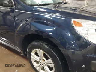 2015 Chevrolet Equinox LS z VIN 2GNFLEEK3F6143783, wystawiony jako IAAI lot #41507583 z przebiegiem 131 463 mil mil oraz . Historia ofert i sprzedaży dostępna na DreamBid. Obrazek 6.