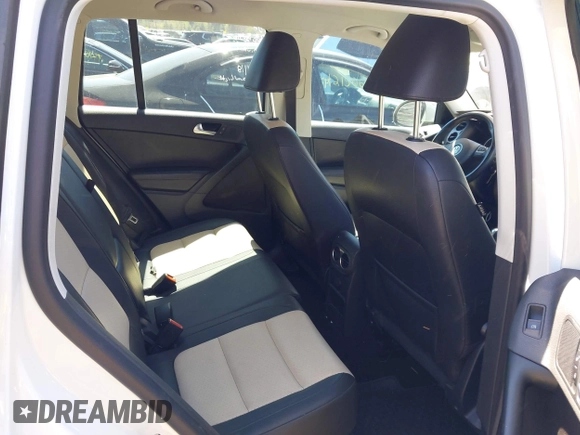 2017 Volkswagen Tiguan S with VIN WVGAV7AX7HW501935, listed as a IAAI auction lot 42138691 with 89,712 mi miles and . Bid and sale history available at DreamBid. Image 8.