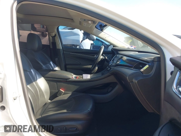 2018 Buick LaCrosse Premium with VIN 1G4ZR5SZ9JU128796, listed as a IAAI auction lot 40879976 with 84,390 mi miles. Bid and sale history available at carsss.com. Image 5.