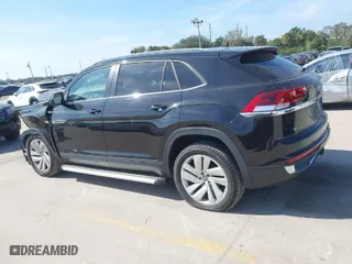 2020 Volkswagen Atlas Cross Sport 3.6L V6 SE w/Technology with VIN 1V25E2CA1LC230199, listed as a IAAI auction lot 41509866 with 31,220 mi miles. Bid and sale history available at carsss.com. Image 14.