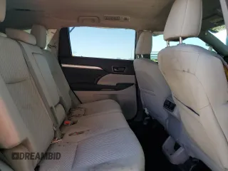 2019 Toyota Highlander LE z VIN 5TDZZRFH1KS367536, wystawiony jako Copart lot #55051045 z przebiegiem 67 732 mil mil oraz Szkoda całkowita • Salvage title. Historia ofert i sprzedaży dostępna na DreamBid. Obrazek 10.