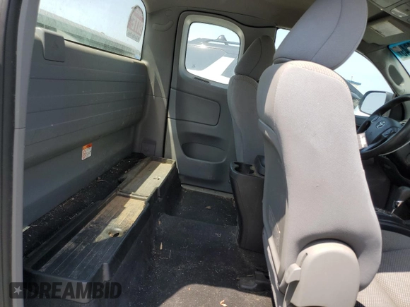 2015 Toyota Tacoma z VIN 5TFTX4CN5FX057365, wystawiony jako Copart lot #53960245 z przebiegiem 174 772 mil mil oraz Szkoda całkowita • Salvage title. Historia ofert i sprzedaży dostępna na DreamBid. Obrazek 10.