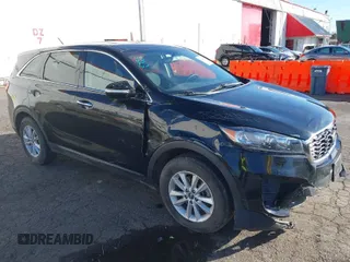 2019 Kia Sorento L with VIN 5XYPG4A36KG574285, listed as a IAAI auction lot 41647367 with 74,808 mi miles. Bid and sale history available at carsss.com. Image 1.