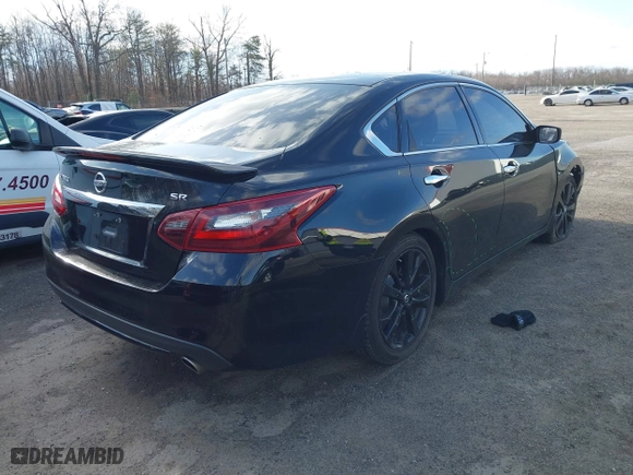 2017 Nissan Altima 2.5 SR with VIN 1N4AL3AP3HC286287, listed as a IAAI auction lot 41734373 with 118,932 mi miles. Bid and sale history available at carsss.com. Image 4.