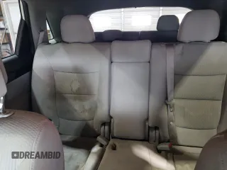 2011 Kia Sorento LX with VIN 5XYKT4A2XBG047542, listed as a Copart auction lot 50230175 with 176,881 mi miles and Salvage Title. Bid and sale history available at DreamBid. Image 10.