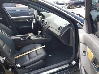 2008 Mercedes-Benz C 350 Sport z VIN WDDGF56X58F179519, wystawiony jako IAAI lot #39839375 z przebiegiem 160 482 mil mil oraz . Historia ofert i sprzedaży dostępna na DreamBid. Obrazek 5.