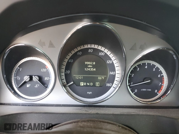 2011 Mercedes-Benz C 300 Sport с VIN WDDGF5EB1BA461781, выставлен на аукционе Copart как лот 63345725 с пробегом 124 354 миль миль и Списание • Salvage title. История ставок и продаж доступна на DreamBid. Изображение 9.
