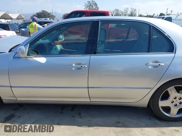 2006 Lexus LS 430 with VIN JTHBN36F265031512, listed as a IAAI auction lot 41537536 with 69,172 mi miles. Bid and sale history available at carsss.com. Image 14.