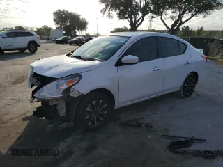 2016 Nissan Versa S z VIN 3N1CN7AP1GL842431, wystawiony jako Copart lot #53236305 z przebiegiem 183 625 mil mil oraz Szkoda całkowita • Salvage title. Historia ofert i sprzedaży dostępna na DreamBid. Obrazek 1.