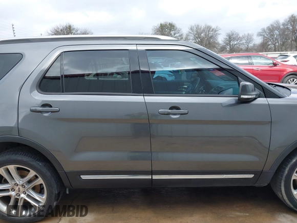 2017 Ford Explorer XLT with VIN 1FM5K7D88HGD35479, listed as a IAAI auction lot 41672936 with 76,414 mi miles and . Bid and sale history available at DreamBid. Image 14.