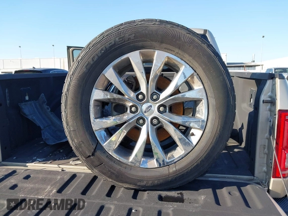 2017 Ford F-150 XL with VIN 1FTEW1EF8HKD80633, listed as a IAAI auction lot 41603566 with 122,028 mi miles. Bid and sale history available at carsss.com. Image 18.